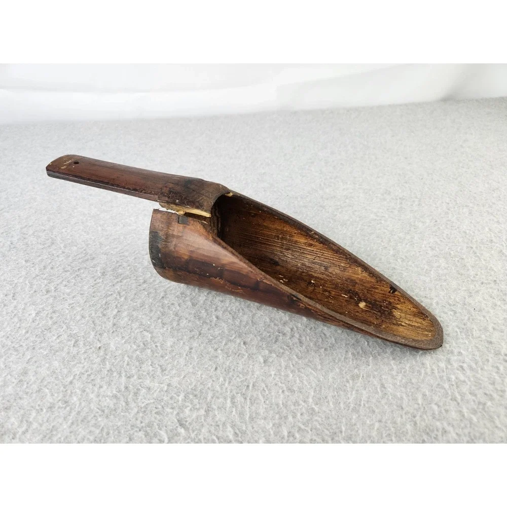 Vtg Primitive Wooden Bamboo? Farm Scoop Spoon Merchant Shovel Rustic * Damaged *